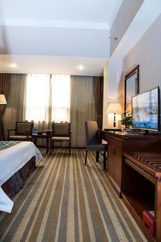 New Plum Garden Seasons Hotel - Shenzhen Zhucun  Εξωτερικό φωτογραφία